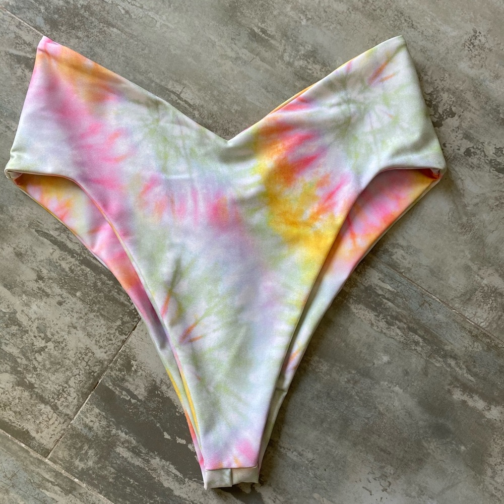 Skatie Melly Tie Dye Bikini Bottom in Woodstock